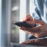 Kelelahan Empati Digital di Kalangan Gen Z: Saat Terlalu Banyak Isu, Terlalu Sedikit Energi