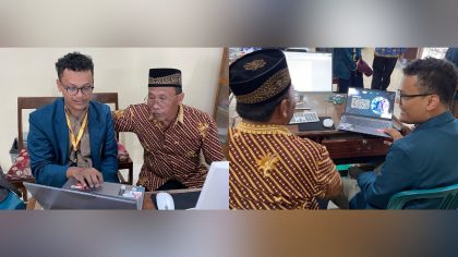 Mahasiswa KKN-T UNDIP