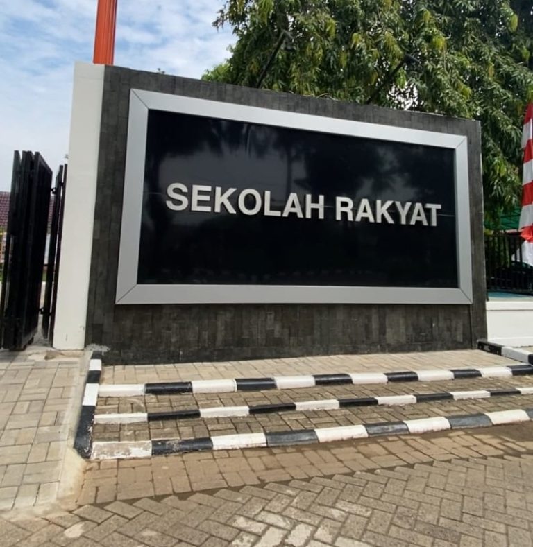 Program Sekolah Rakyat