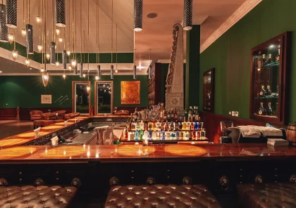 Bar bergaya 1930 an